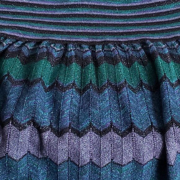 Metallic PEACOCK Halter T-back Sexy Top Clubbing Disco Shimmery Chevron - Picture 5 of 13